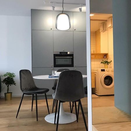 New Modern Urban Apartment Bratislava Exteriör bild